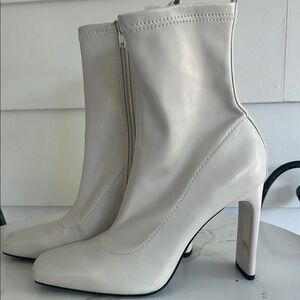 Zara White Heeled Boots with Pointed Toe